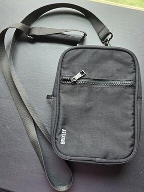 Brixley Black Crossbody Sling Bag